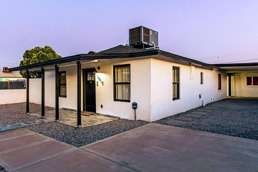 Phoenix Retreat - 1 Bedroom King Suite With 2 Smart Tvs - 10 Min From Airp - Unit B Buitenkant foto